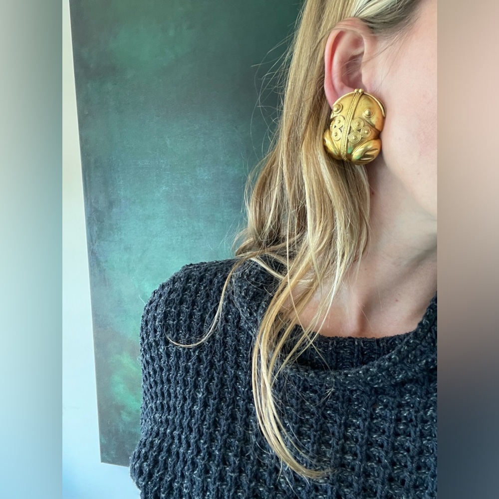 Pre-Columbian clip-on earrings. Unique frogs. Handmade